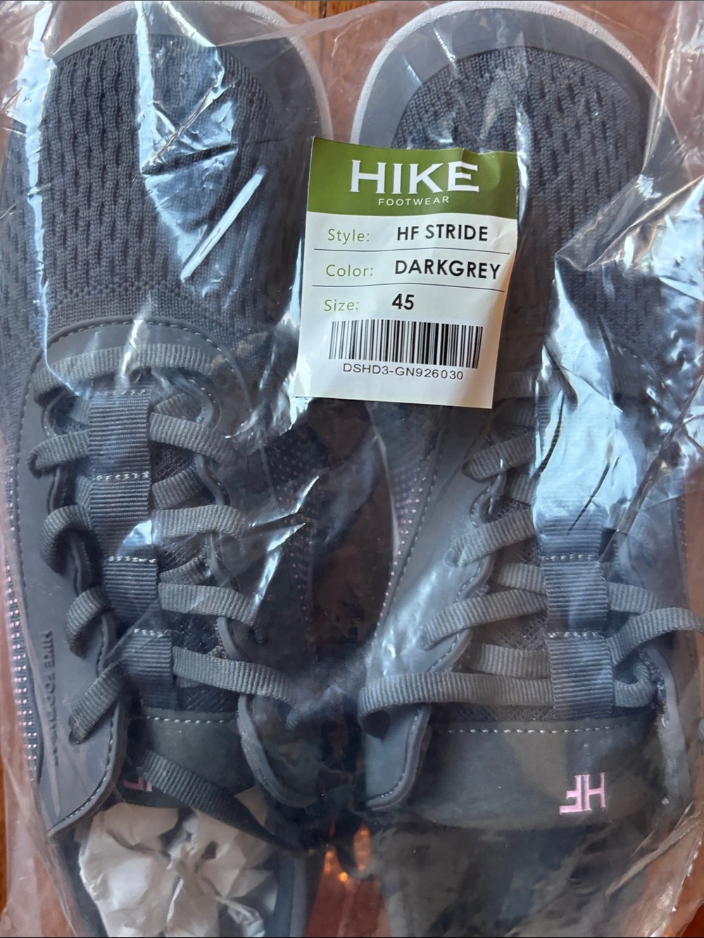 NWT HIKE HF Stride Men's Dark Grey Sneakers